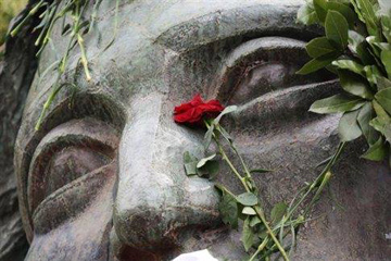 ΕΔΩ ΠΟΛΥΤΕΧΝΕΙΟ… ΣΑΡΑΝΤΑ ΠΕΝΤΕ ΧΡΟΝΙΑ ΜΕΤΑ